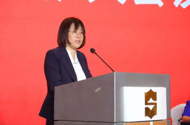 中國橡膠工業協會會長是誰?徐文英個人簡歷一覽