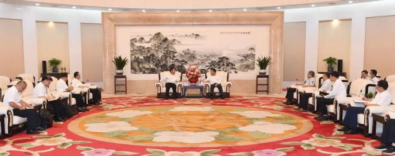 省市縣三級領(lǐng)導(dǎo)見證,玲瓏第7基地簽約! 省市縣三級領(lǐng)導(dǎo)見證,玲瓏第7基地簽約!