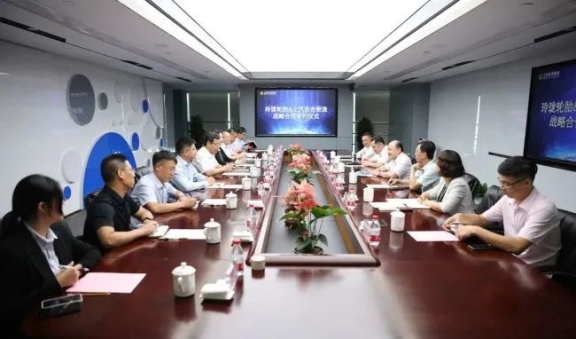 上汽安吉物流股份有限公司與山東玲瓏輪胎股份有限公司 上汽安吉物流股份有限公司與山東玲瓏輪胎股份有限公司