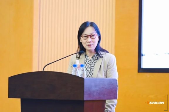 北大國發院BiMBA商學院院長陳春花教授講話 北大國發院BiMBA商學院院長陳春花教授講話