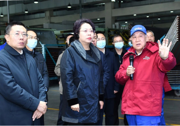 朝陽市委書記張淑萍率隊赴朝陽浪馬輪胎有限責任公司 朝陽市委書記張淑萍率隊赴朝陽浪馬輪胎有限責任公司