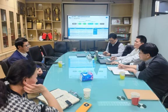 中國化學工業桂林工程有限公司副總經理鄧文忠率隊拜訪中國工程院院士、北京化工大學副校長張立群 中國化學工業桂林工程有限公司副總經理鄧文忠率隊拜訪中國工程院院士、北京化工大學副校長張立群