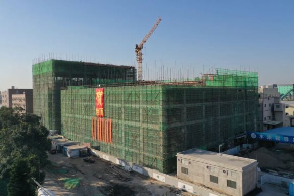 擴(kuò)建中的巴德士總部廠房 擴(kuò)建中的巴德士總部廠房