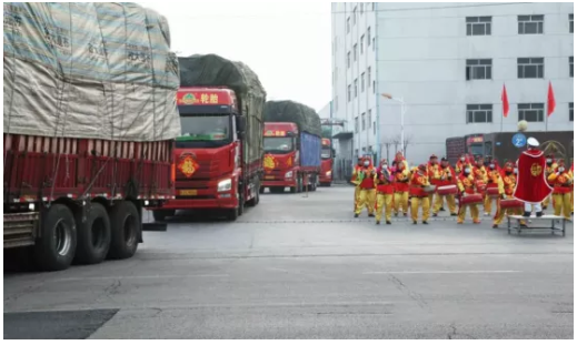新東岳集團(tuán)18車輪胎產(chǎn)品發(fā)往全國(guó) 新東岳集團(tuán)18車輪胎產(chǎn)品發(fā)往全國(guó)