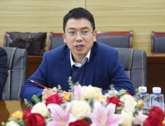 中車國變中心總經理胡家喜在簽約儀式上致辭 中車國變中心總經理胡家喜在簽約儀式上致辭