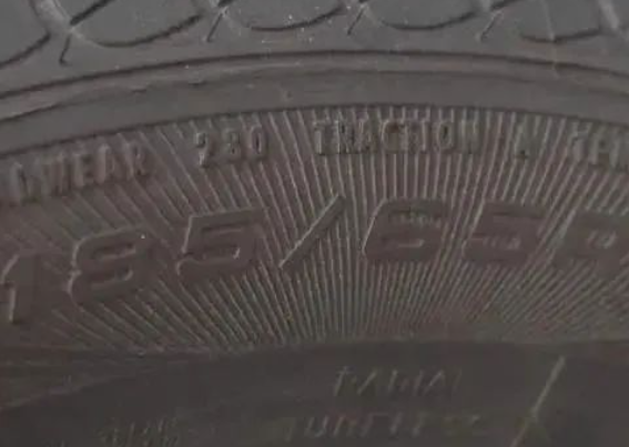 固特異擴大公司自有商店與固鉑輪胎的組合 固特異擴大公司自有商店與固鉑輪胎的組合