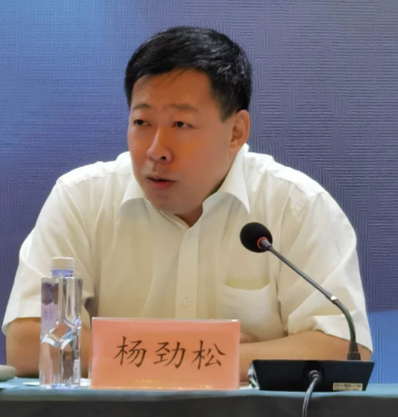 全國畜牧總站副站長 楊勁松 全國畜牧總站副站長 楊勁松