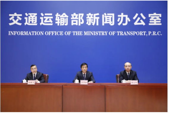 公路貨運量增長12.6% 公路貨運量增長12.6%