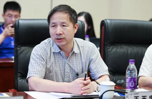 四川大學王玉忠院士發言 四川大學王玉忠院士發言