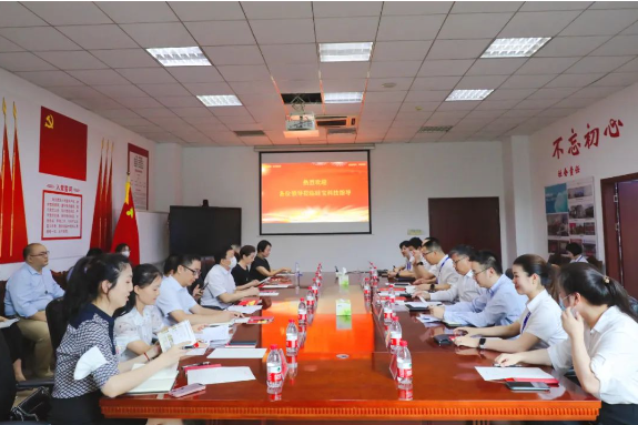 中國上市公司協會黨委書記柳磊一行蒞臨硅寶科技調研 中國上市公司協會黨委書記柳磊一行蒞臨硅寶科技調研