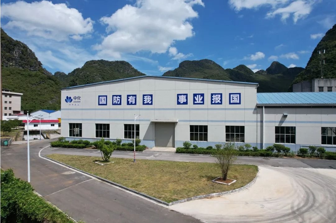 曙光院是國家高新技術企業，是國內特種輪胎行業領軍企業