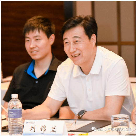 興達(dá)與復(fù)旦管院的這次合作是長(zhǎng)期的、全方面的,希望雙方以本次合作為契機(jī),實(shí)現(xiàn)互惠共贏 興達(dá)與復(fù)旦管院的這次合作是長(zhǎng)期的、全方面的,希望雙方以本次合作為契機(jī),實(shí)現(xiàn)互惠共贏
