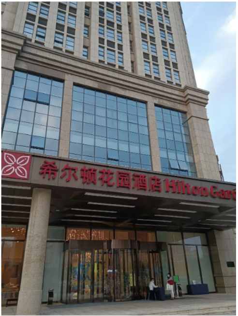 王明江董事長(zhǎng)表示,此次“江昕輪胎杯”第22屆中國(guó)輪胎技術(shù)研討會(huì)就是一個(gè)很好的平臺(tái),誠(chéng)邀業(yè)界各位專(zhuān)家同仁前來(lái)交流學(xué)習(xí)。 王明江董事長(zhǎng)表示,此次“江昕輪胎杯”第22屆中國(guó)輪胎技術(shù)研討會(huì)就是一個(gè)很好的平臺(tái),誠(chéng)邀業(yè)界各位專(zhuān)家同仁前來(lái)交流學(xué)習(xí)。