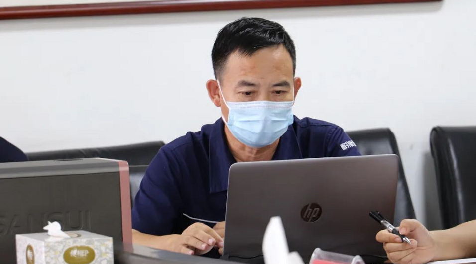 精益辦要協同好咨詢公司及各部門,全力推進好降本增效工作。 精益辦要協同好咨詢公司及各部門,全力推進好降本增效工作。