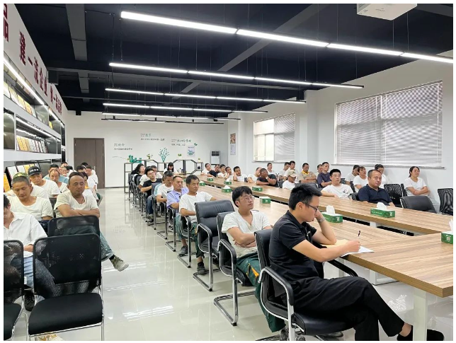 相信通過本次會議的召開,制造中心全體員工在下一階段的工作中會更加進一步鞏固和提升安全管理能力,嚴格落實安全生產主體責任,始終繃緊安全生產弦,確保公司安全環保形勢平穩向好,為公司的高質量發展營造更加穩定的安全環境。 相信通過本次會議的召開,制造中心全體員工在下一階段的工作中會更加進一步鞏固和提升安全管理能力,嚴格落實安全生產主體責任,始終繃緊安全生產弦,確保公司安全環保形勢平穩向好,為公司的高質量發展營造更加穩定的安全環境。