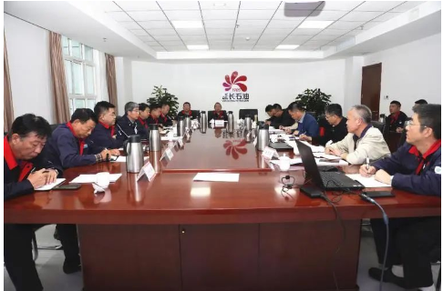 校企合作,攻關裝置技術難題 校企合作,攻關裝置技術難題