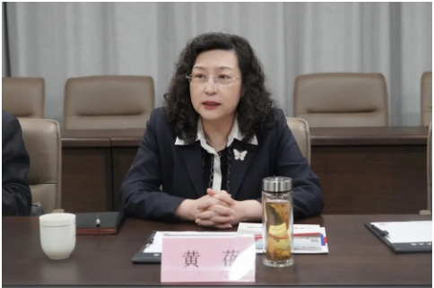 濟南產業發展投資集團黨委書記、 董事長黃蓓表示對華凌有了更深入的了解，并對華凌的發展表示了認可，期待雙方未來的合作。