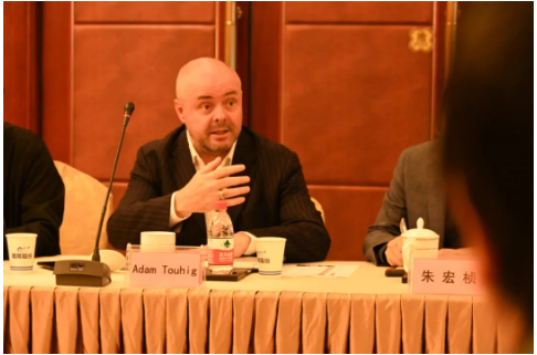 貝卡爾特亞洲區高級副總裁Adam Touhig先生表示,貝卡爾特將會全力支持通用股份高質量發展,實現合作共贏。 貝卡爾特亞洲區高級副總裁Adam Touhig先生表示,貝卡爾特將會全力支持通用股份高質量發展,實現合作共贏。