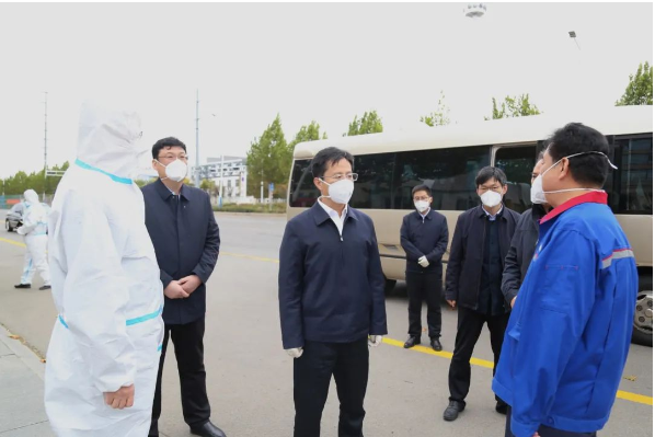 陳偉頌先后到稻莊鎮(zhèn)東杜村、樂安街道同和小區(qū)、山東興達(dá)鋼簾線有限公司、廣饒宏源熱力有限公司等地進(jìn)行實(shí)地查看 陳偉頌先后到稻莊鎮(zhèn)東杜村、樂安街道同和小區(qū)、山東興達(dá)鋼簾線有限公司、廣饒宏源熱力有限公司等地進(jìn)行實(shí)地查看