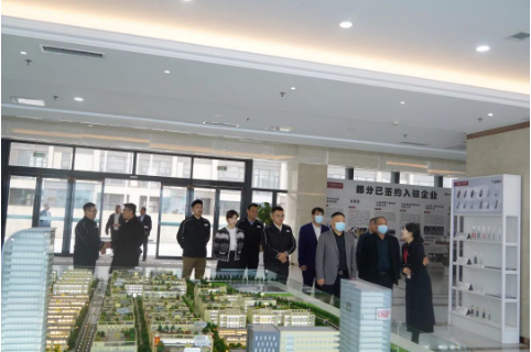 山東創輝新材料科技有限公司領導一行蒞臨華凌電纜調研 山東創輝新材料科技有限公司領導一行蒞臨華凌電纜調研