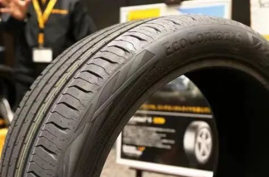 這批輪胎是奔馳的原廠胎，規格為205/55 R17 91W
