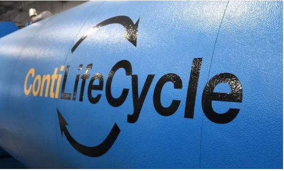 大陸集團于2011年在美洲推出了其Co<i></i>ntiLife Cycle翻新業務。德國大陸得到CLC許可的輪胎翻新網絡在美國有21家,其中6家由該公司BestDrive部門運營,另有18家輪胎翻新在加拿大。 大陸集團于2011年在美洲推出了其Co<i></i>ntiLife Cycle翻新業務。德國大陸得到CLC許可的輪胎翻新網絡在美國有21家,其中6家由該公司BestDrive部門運營,另有18家輪胎翻新在加拿大。