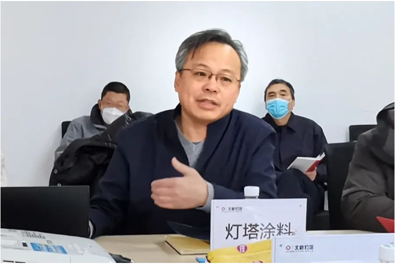 黃繼偉介紹項目建設情況 黃繼偉介紹項目建設情況