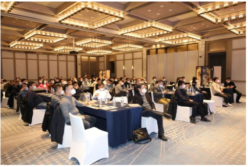 2022年森麒麟獲得國家工信部“2022年度智能制造示范工廠”榮譽,成為唯一四次獲得國家級智能制造殊榮的中國輪胎企業;2022年,公司泰國二期年產600萬條高性能半鋼胎、200萬高性能全鋼胎項目順利投產運行。 2022年森麒麟獲得國家工信部“2022年度智能制造示范工廠”榮譽,成為唯一四次獲得國家級智能制造殊榮的中國輪胎企業;2022年,公司泰國二期年產600萬條高性能半鋼胎、200萬高性能全鋼胎項目順利投產運行。