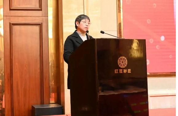 踔厲奮發，勇毅前行