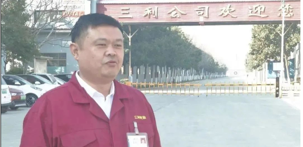 三利輪胎公司總經理常明玉表示,企業將進一步挖掘發展潛力,全力開拓國內外市場,提高產品的市場占有率,同時一手抓生產銷售一手抓安全生產,確保企業平穩健康運行。 三利輪胎公司總經理常明玉表示,企業將進一步挖掘發展潛力,全力開拓國內外市場,提高產品的市場占有率,同時一手抓生產銷售一手抓安全生產,確保企業平穩健康運行。
