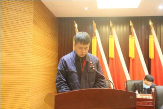 會議聽取審議了公司工會副主席姚衛作的職代會閉會期間職工民主管理和集體合同執行檢查情況報告。 會議聽取審議了公司工會副主席姚衛作的職代會閉會期間職工民主管理和集體合同執行檢查情況報告。