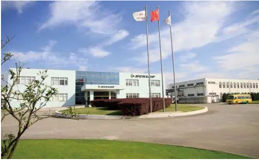 鄧祿普中國事業總部住友橡膠(中國)有限公司的董事長增田榮一，就是這樣一個不斷進取、不斷創新的人。最近，他榮獲常熟市“榮譽市民”稱號，這是對他在常熟經濟建設、社會發展和對外交流與合作等方面做出的突出貢獻的表彰和鼓勵。