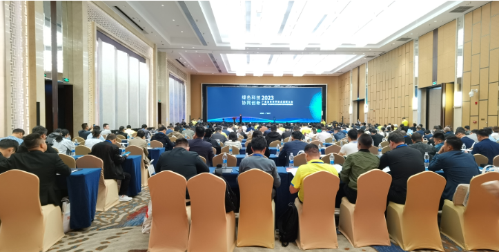 總的來說，本次廣東涂料科學技術創新大會為廣東涂料行業的高質量發展提供了新的思路和方向。涂料企業和行業的各方人士應該把握時機，積極推進科技創新，加強涂裝一體化進程，努力提高涂料產業核心技術和關鍵技術，促進涂料企業與上下游的深度融合發展，推動廣東涂料行業邁上新的高度。