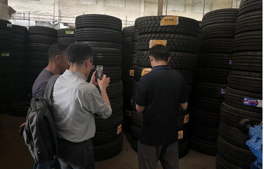 此次的走訪面對面地了解到各個區域目前的市場現狀和客戶經營狀況，為后續的工作開展指明了方向。銷售人員每到達一個市場后在當地經銷商的配合下進行二級客戶以及終端客戶的走訪交流工作，全方位交流仔細記錄每個細節點，對現有市場常規性產品的使用表現和市場新增產品需求點、現有合作過程中出現的問題以及后續合作的規劃方向開展了針對性市場的調研工作。