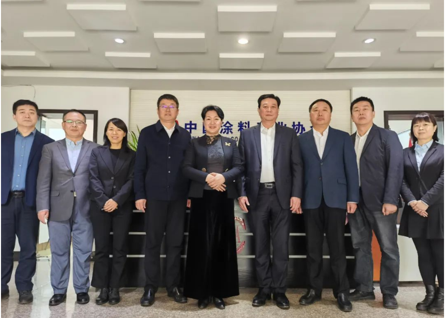 雙方的對接交流座談會，不僅加深了中國涂料工業協會與濮陽市的友誼，同時也為雙方在未來的合作共建事宜中打下了堅實的基礎。