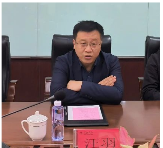 最后，汪羽指出，要嚴格按照黑貓集團和黑貓股份要求，安排好生產經營工作，同時樹立成本觀念，積極調整經營結構，通過降低成本消耗，創造更大經營效益。并強調，要強化新時期干部隊伍建設，注重對基層一線員工的發掘培養任用，提高對基層一線優秀員工的關注度，為更多優秀員工搭建好人盡其才的廣闊舞臺，為黑貓集團和股份公司新型多元、轉型升級發展儲備智慧和力量。