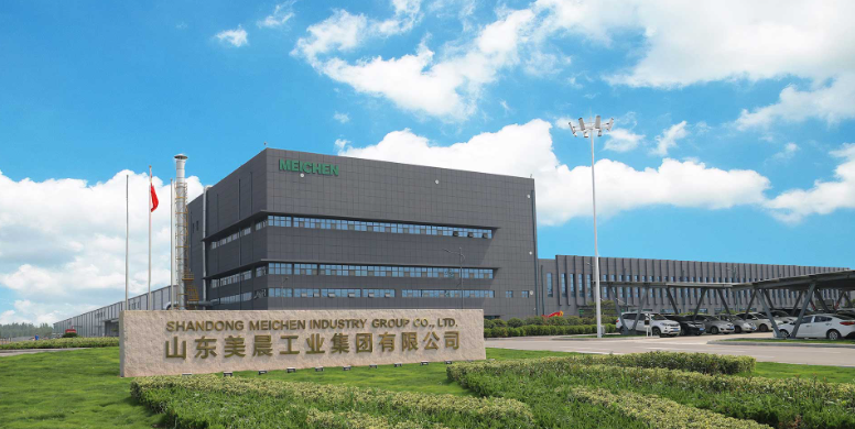 值得注意的是，針對投資者對公司在新能源業(yè)務(wù)方面的布局的關(guān)注，美晨生態(tài)董事兼總經(jīng)理王永剛表示，公司正在積極拓展新能源汽車領(lǐng)域的相關(guān)業(yè)務(wù)，未來新能源汽車將成為公司的重點(diǎn)發(fā)展方向之一。