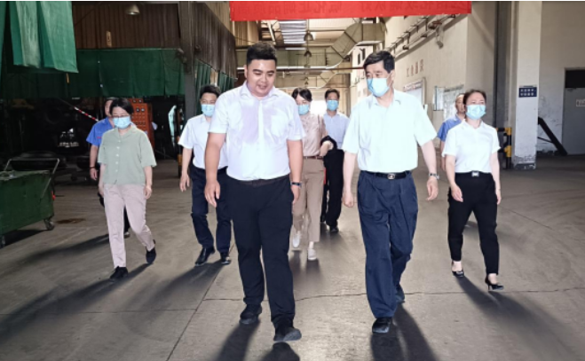 新桂輪公司副總經理丁盛表示，作為備受重視的企業，他們感謝政府對公司工作的一貫支持。這次走訪交流對于新桂輪進一步拓展工作思路、提高生產經營狀況具有積極的促進作用。丁盛相信，在各級領導的殷切關懷和幫扶指導下，新桂輪將能夠形成全面推進重點企業培育的強大合力，取得更好的發展，為桂林市經濟的發展貢獻力量。