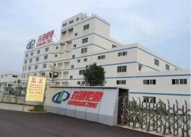 作為廣西第一家高端輪胎制造企業，廣西玲瓏目前擁有80項知識產權，其中包括3項發明專利、72項實用新型專利和5項軟件著作權。在廣西輪胎制造行業，廣西玲瓏憑借眾多知識產權的數量位居榜首。