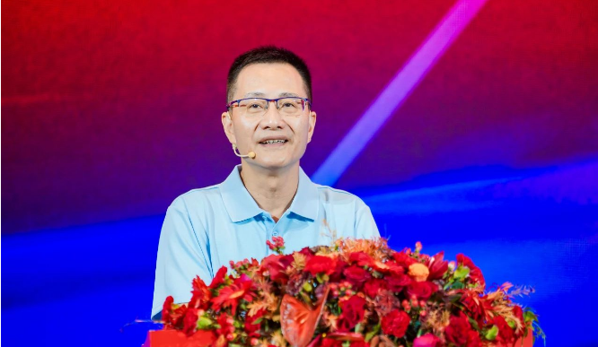 中策橡膠集團(tuán)高級(jí)副總經(jīng)理葛國榮