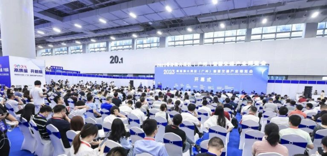 2023粵港澳大灣區(廣州)智慧交通產業博覽會于8月24-26日盛大開幕。在這個為期三天的盛會上，城市智慧交通領域的創新與融合成為了焦點。以“高質量 開新局”為主題的本次博覽會聚焦于構建立體交通產業生態，涵蓋了智慧交通、智慧港口、智慧停車、軌道交通、國際客車與新能源車輛等主題。