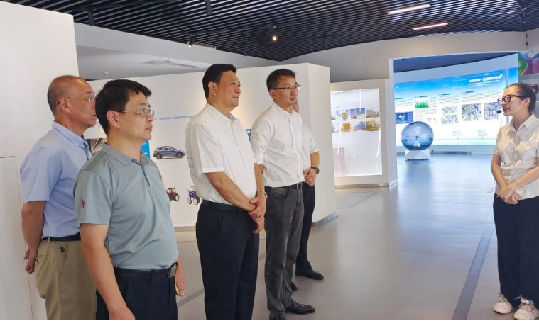 本次交流與考察活動，進一步加強了中海油常州院與中國涂料工業協會之間的合作與溝通，為行業未來的發展提供了新的思路和方向。同時，也展示了中海油常州院在涂料領域的領導地位以及對綠色、低碳、智能化發展的不懈追求。