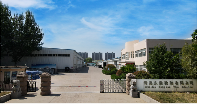 青島東森公司作為山東省最具規模和品牌優勢的輪胎運營服務商，自2022年開始代理運營海福萊輪胎。他們充分發揮著在山東輪胎市場深耕20余年的經驗，以及倉配和銷售團隊的專業實力。此外，海福萊輪胎在山東市場上的穩定耐磨口碑以及新能源車輪胎系列的推出也為他們的成功合作提供了有力支持。
