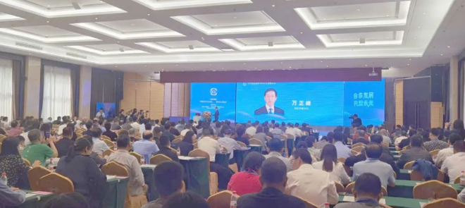 萬正峰：濮陽市創造“三度”環境，助力涂料企業舒心創業