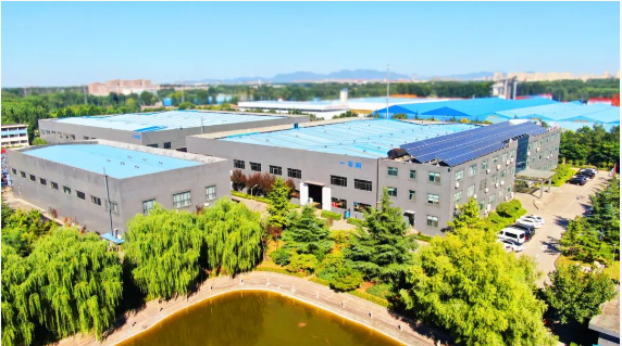 作為其中一員，山東華凌電纜有限公司自成立以來一直秉承著市場(chǎng)化運(yùn)作、專業(yè)化提升和科學(xué)化發(fā)展的理念。該公司聚焦核電領(lǐng)域、軌道交通、高端裝備、新材料等五大板塊，堅(jiān)守“創(chuàng)新引領(lǐng)發(fā)展”的企業(yè)理念。通過不斷加大科技創(chuàng)新的投入，不僅投入了大量資金、人力資源和技術(shù)支持，還持續(xù)提升了產(chǎn)品研發(fā)能力和技術(shù)水平，為企業(yè)在科技創(chuàng)新方面取得突破和發(fā)展創(chuàng)造了有力的支持。