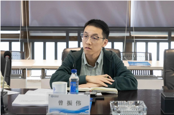 省市領導的關心和指導為公司充實信心，增強了大展宏圖的決心。沈董表示，雙箭股份將進一步優化生產要素和產業布局，致力于打造綠色智能物料系統。他承諾公司一定不辜負眾望，努力為地方經濟社會發展做出更大的貢獻，肩負起高質量發展和建設共同富裕示范區的責任和使命。