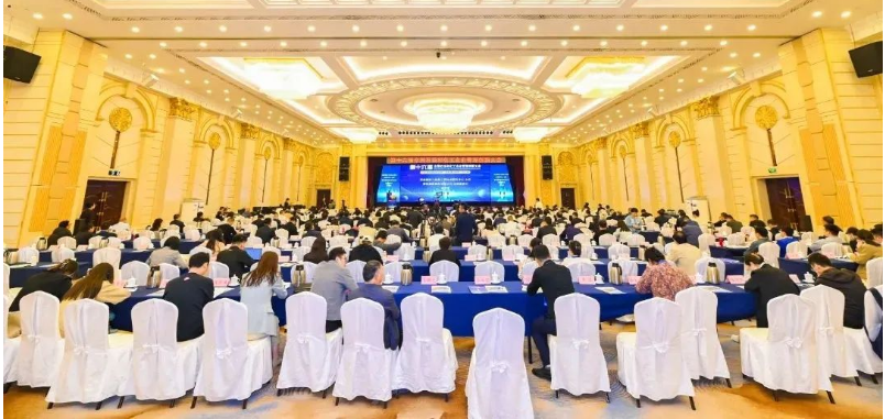 國橡中心袁仲雪出席石化企業管理創新大會