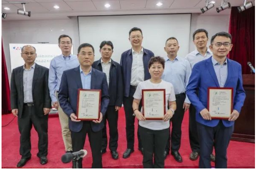上海長順電梯電纜有限公司表示，他們將繼續承擔重要的戰略任務，積極參與“碳達峰、碳中和”的倡議，為推動綠色社會和綠色經濟發展做出更大的貢獻。公司的努力和成就在綠色產業領域樹立了良好的典范。