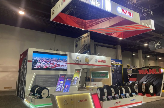 美國拉斯維加斯國際改裝車展覽會(SEMA SHOW)于10月31日至11月3日在拉斯維加斯會展中心盛大開展，SEMA改裝展被譽(yù)為北美地區(qū)首屈一指的改裝展，與德國埃森改裝展、東京改裝展齊名，堪稱世界三大改裝展。萬力輪胎公司攜帶超過十款明星產(chǎn)品參展，令觀眾大開眼界。
